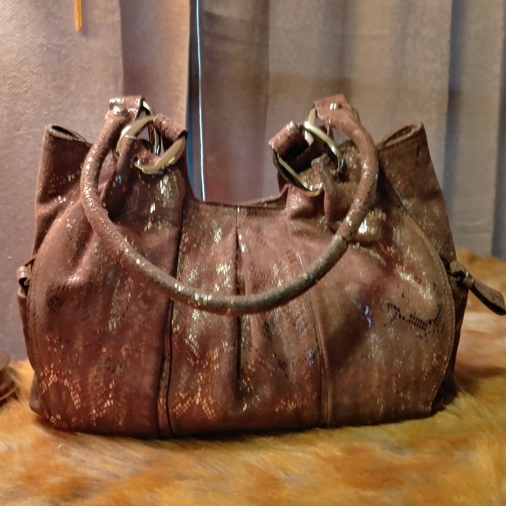 B. Makowsky 15X14" shimmer leather shoulder bag with dustbag
